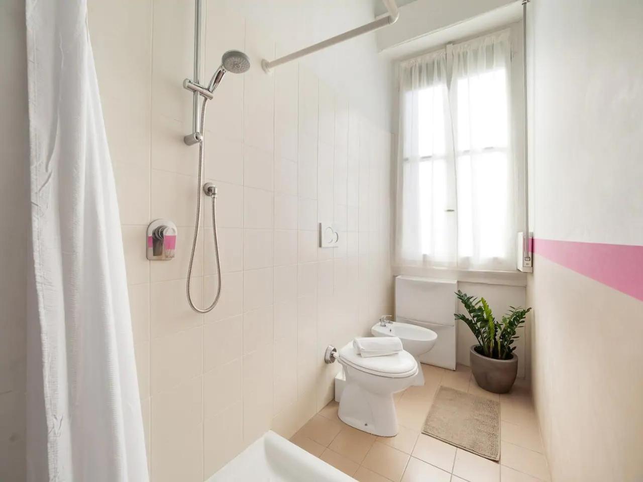 Ferienwohnung Trilocale 4/5 Ospiti In Stazione Mailand Exterior foto
